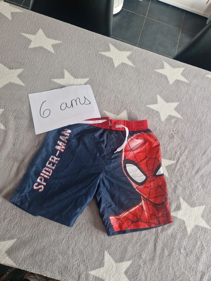 Short de bain spiderman
