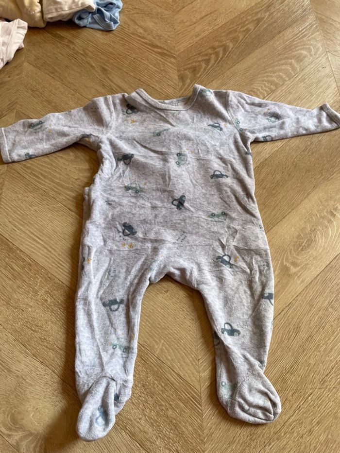 Lot 5 pyjamas taille 6 mois - photo numéro 5