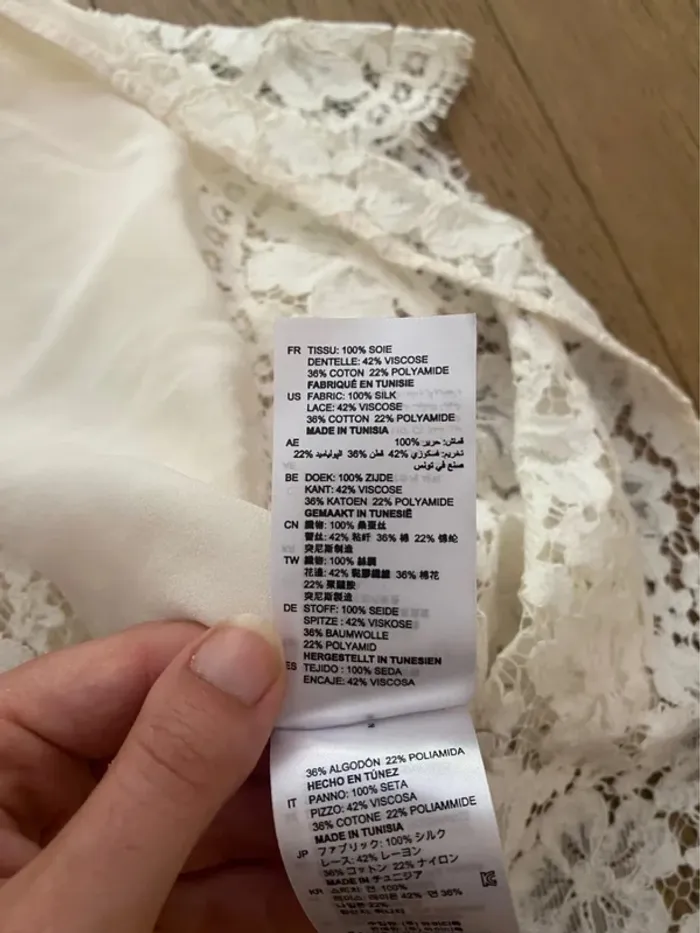 Blouse manches courtes blanche en dentelle et soie Sandro taille 1 - photo numéro 5
