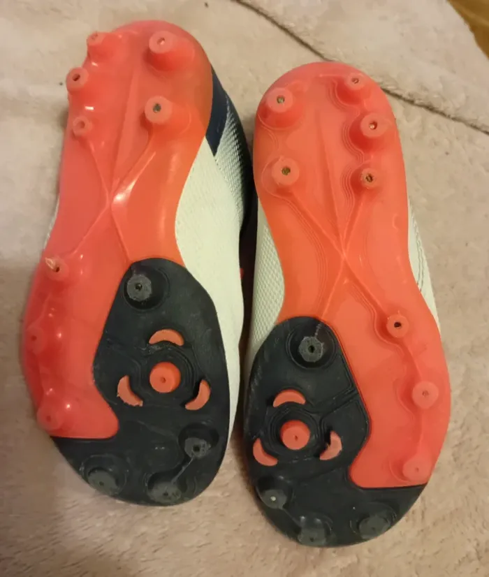 Chaussures de foot - photo numéro 2