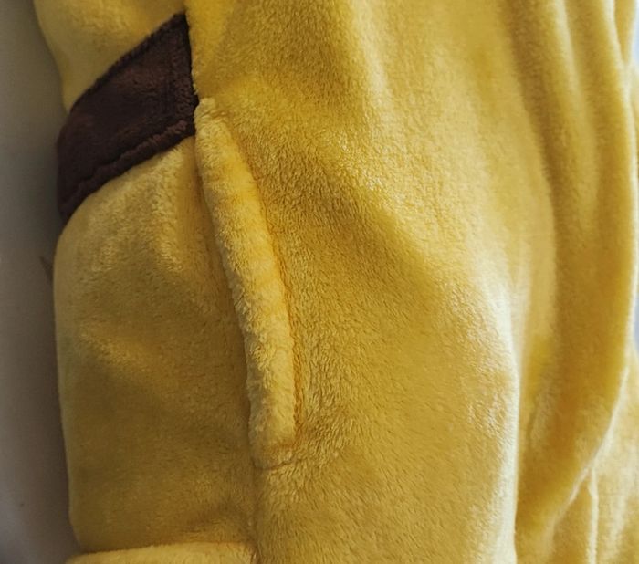 Combinaison chaude Picachu T: S - photo numéro 8