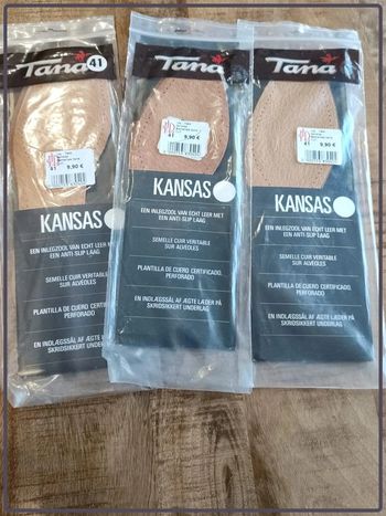 3 paires de semelles cuir véritable pointure 41 neuves