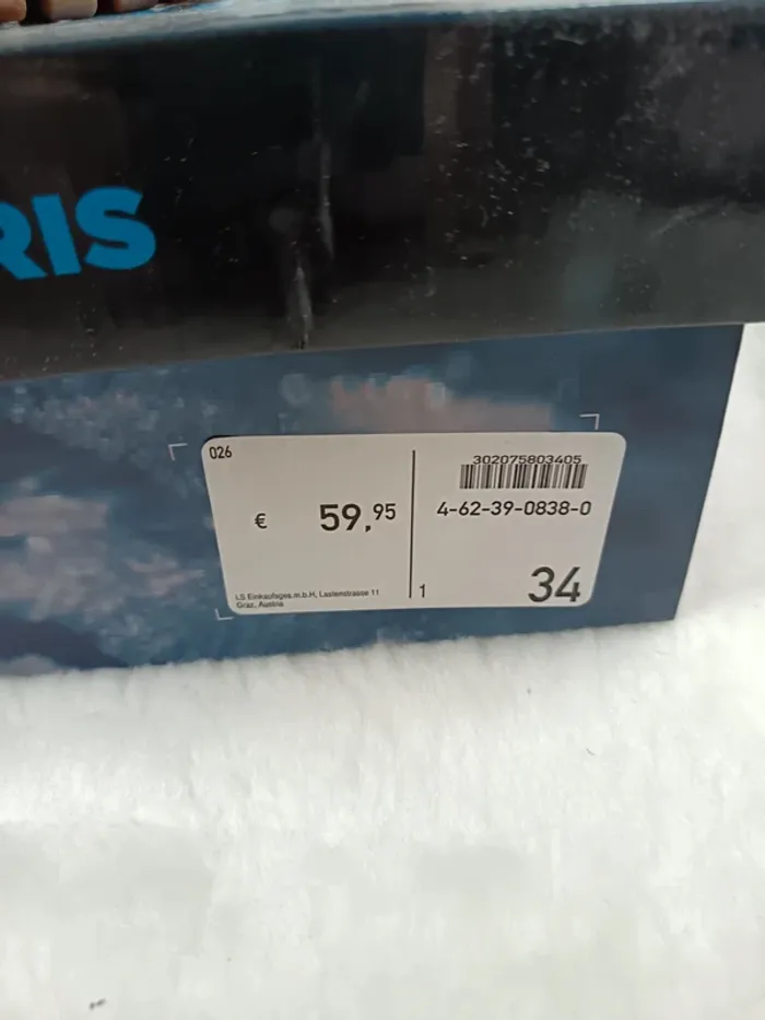 Bottines de neige 34 neuves - photo numéro 2