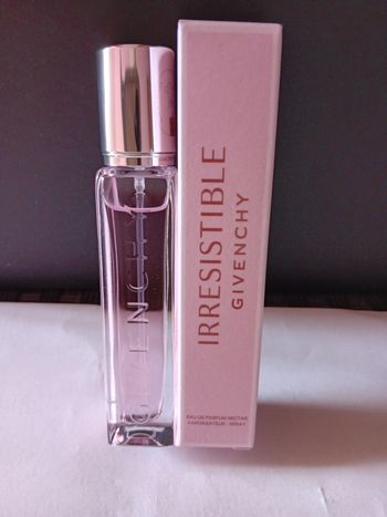 Nouveaute 2026. Vaporisateur irresistible nectar. Eau de parfum 12.5 ml. Neuf