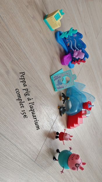 Peppa pig à l'aquarium