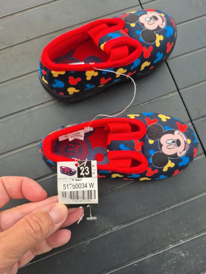 Chaussons Mickey 23 - photo numéro 2