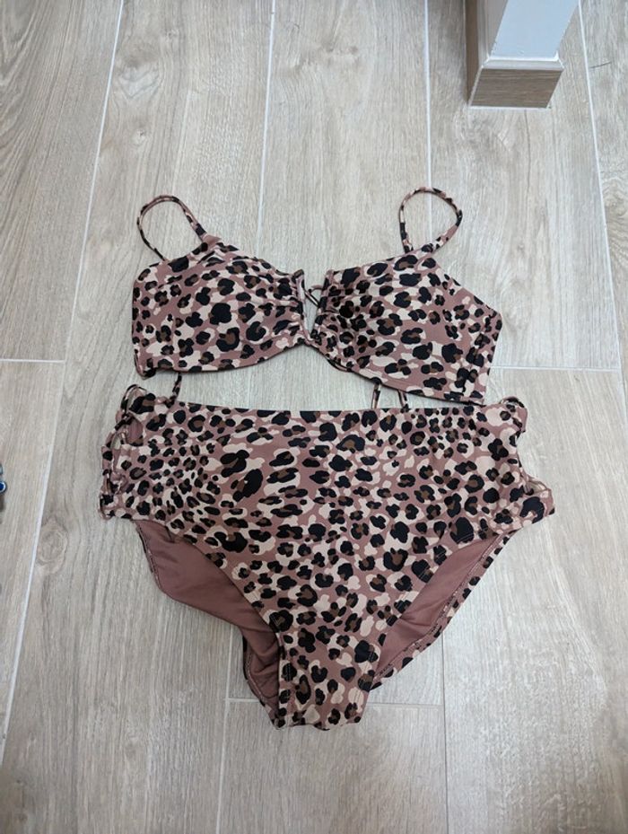 Maillot de bain léopard 2 pièces