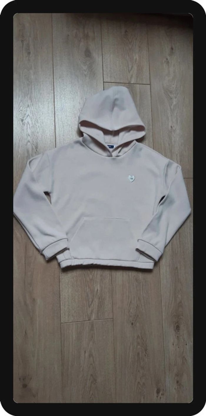 Pull sweat à capuche tout doux okaidi 10 ans en excellent état