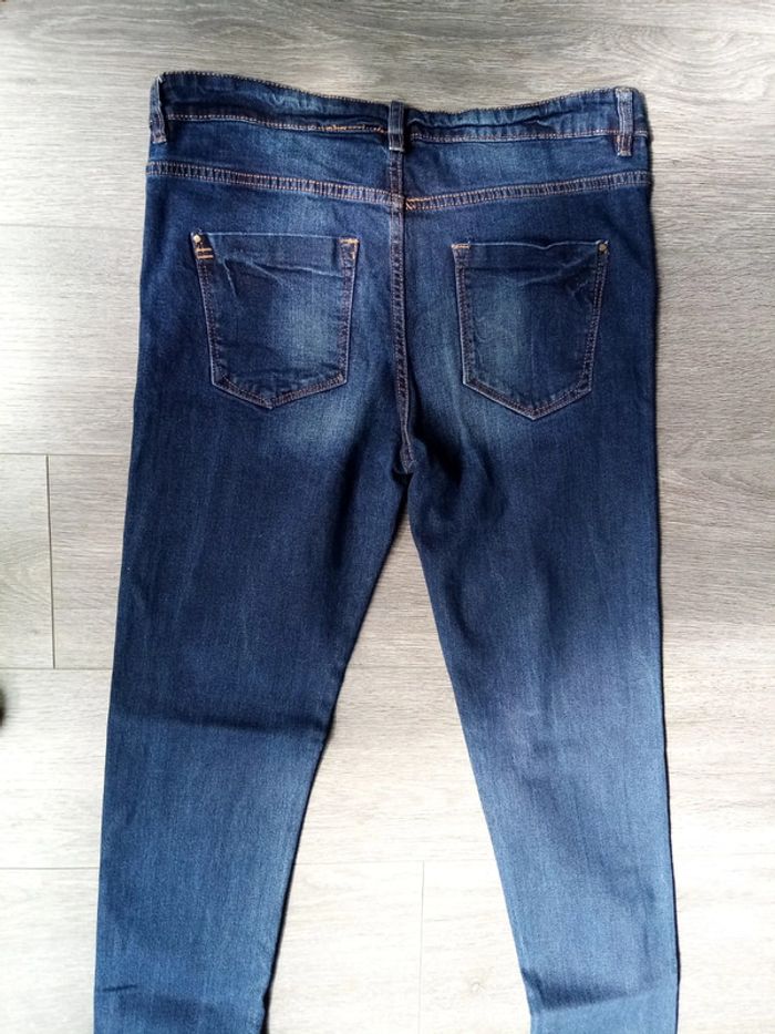 Jean femme T. 42 - photo numéro 8