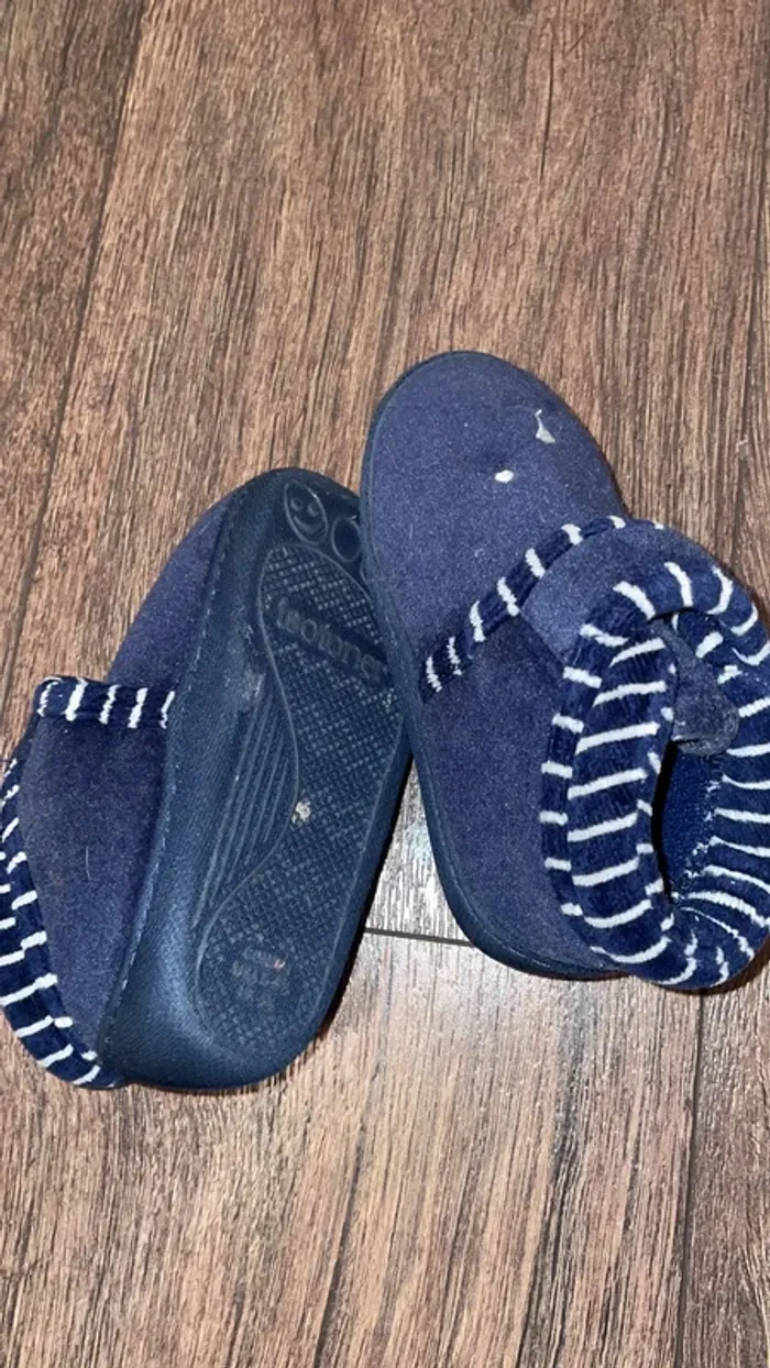 Chaussons taille 21 - photo numéro 2