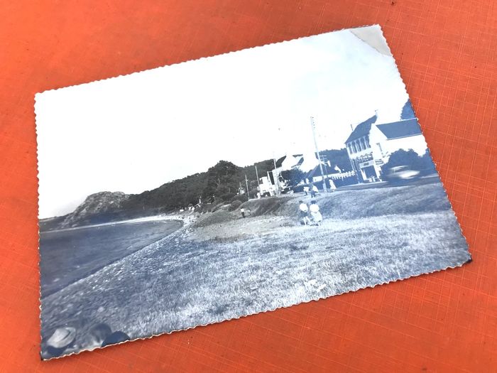 Carte postale ancienne  Saint-Efflam (Côtes d' Armor)  La plage et le grand rocher - photo numéro 4