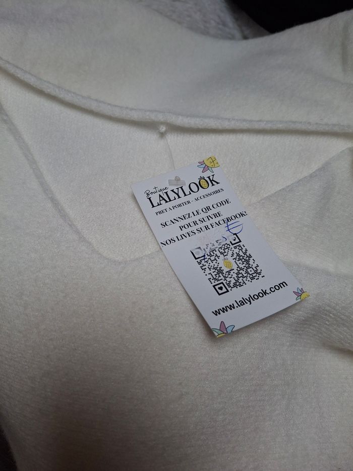 Pull écru tout doux neuf étiqueté - photo numéro 3
