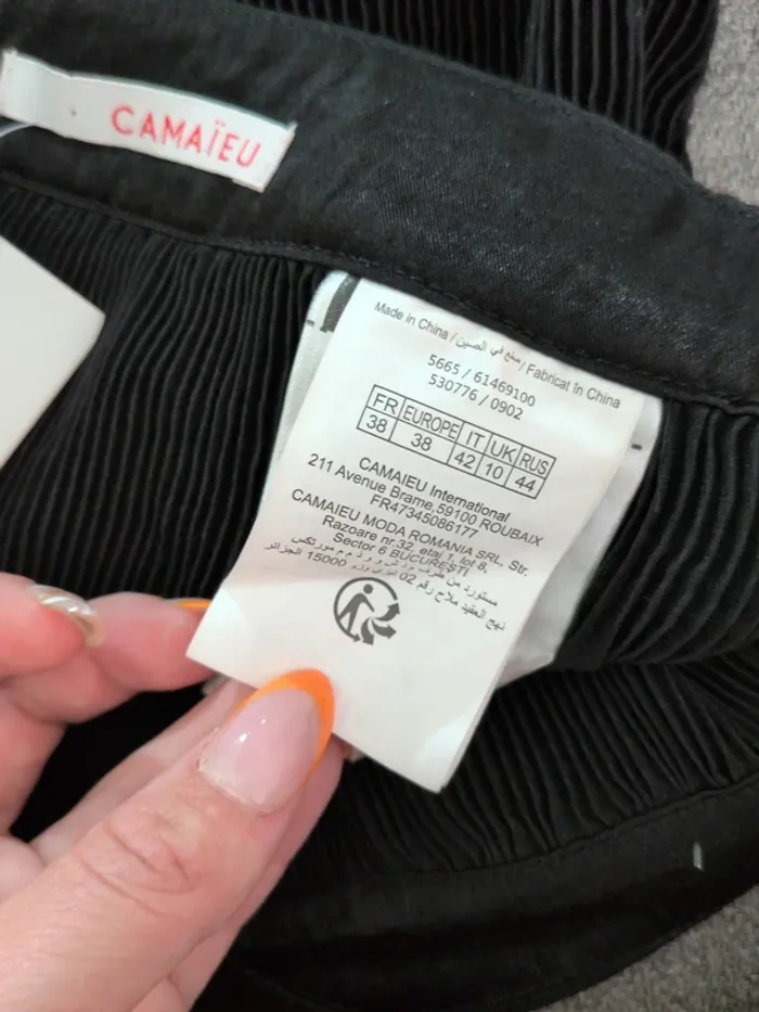Petite jupe noire Camaïeu – Taille 38 – Neuve avec étiquette - photo numéro 4