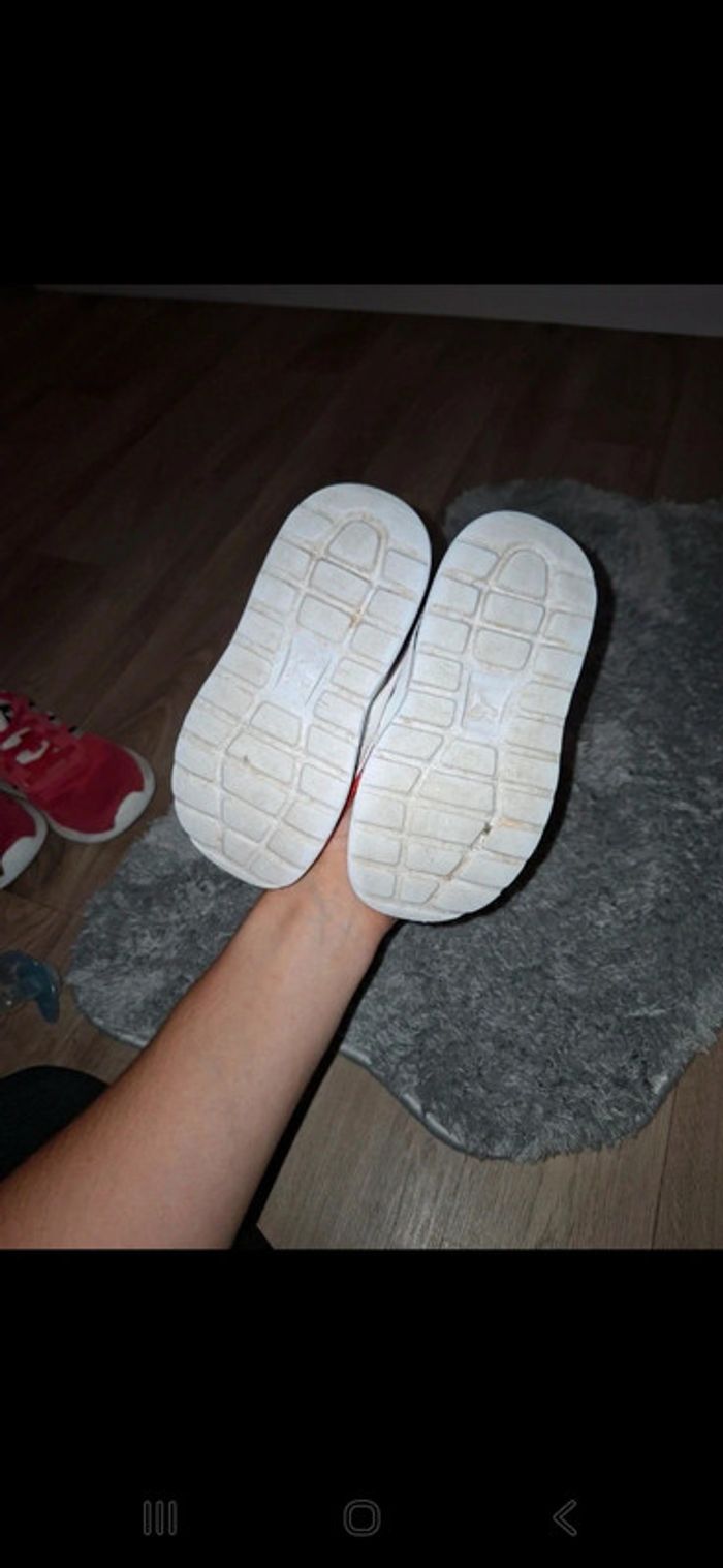 Basket Puma taille 24 - photo numéro 3