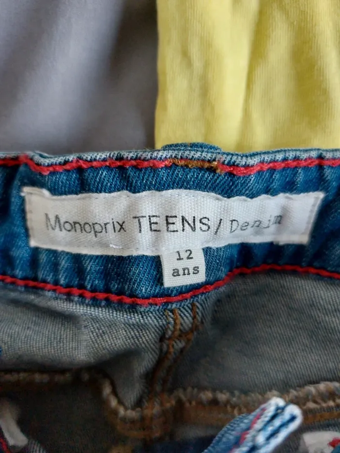 👗👖 Lot fille 12 ans – Haut Vertbaudet + short & jupe en jean Monoprix - photo numéro 7