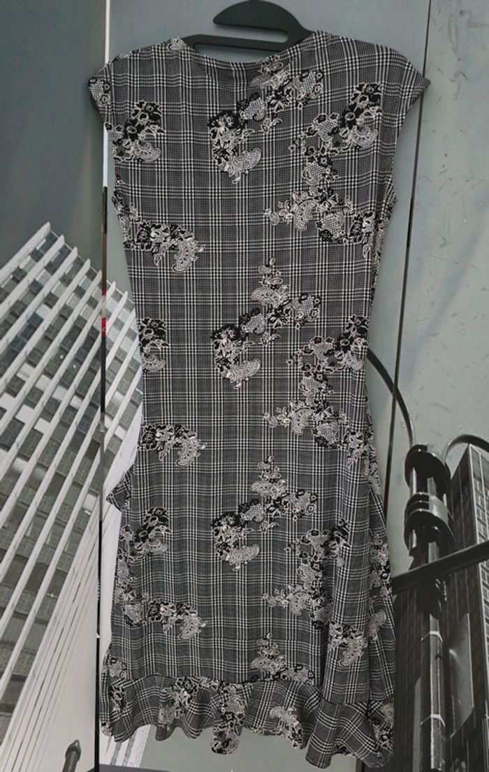 Jolie robe femme stylée mosquitos taille 36 - photo numéro 7