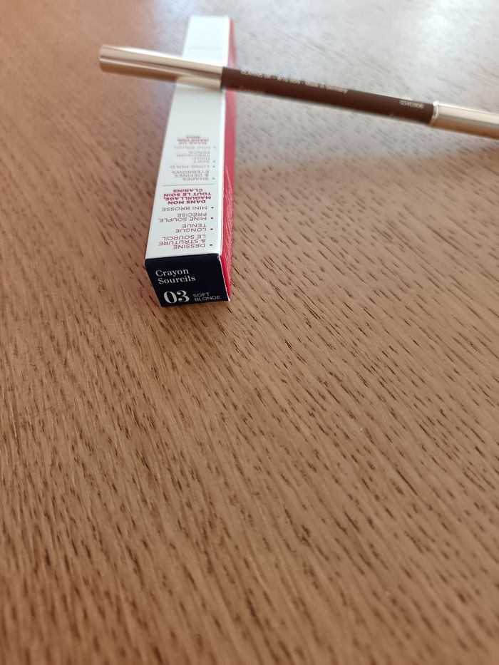Crayon sourcils Clarins - photo numéro 2