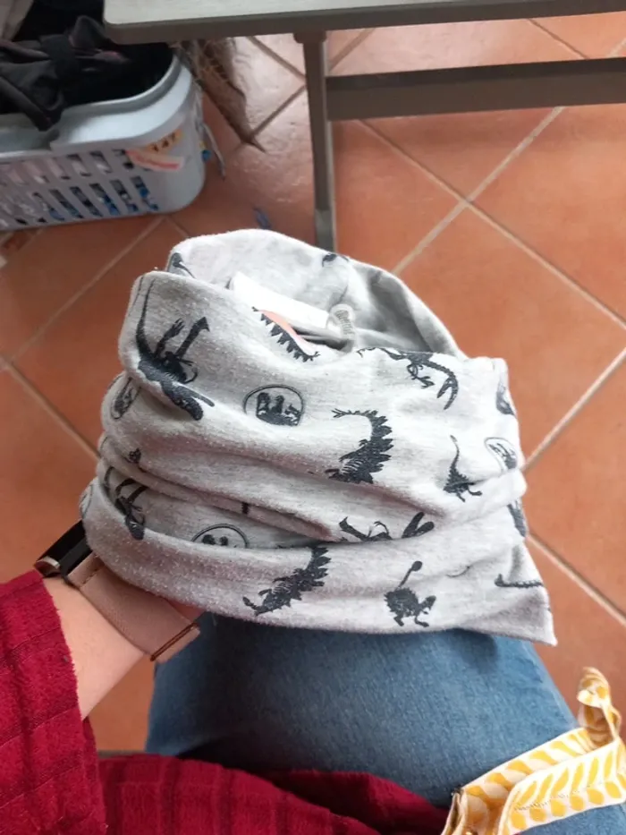 Tour de cou snood Jurassic world - photo numéro 2