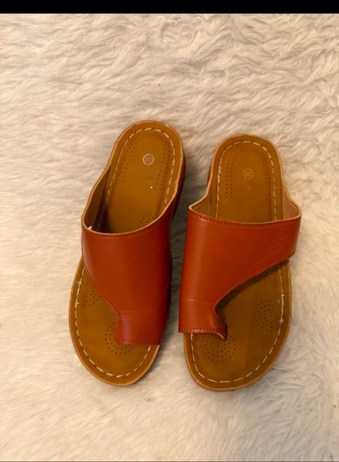 Sandale tong été cuir 36