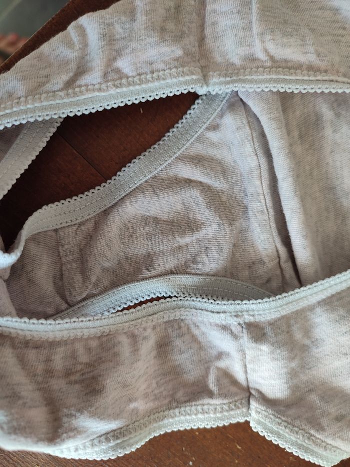 Lot de 7 culottes 2-3  ans et de 5 paires de chaussettes taille 22 - photo numéro 6