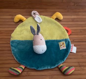 Doudou plat rond Ane bleu vert les cousins du moulin dentition moulin roty