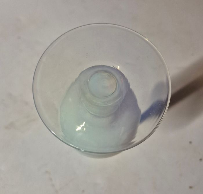 Vase soliflore en verre opalin blanc  26 cm opaline blanche - photo numéro 3