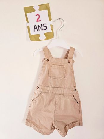 Salopette taille 24 mois