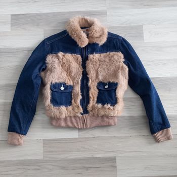 Veste en jean bleu femme avec fausse fourrure au col Risen Sun taille 38