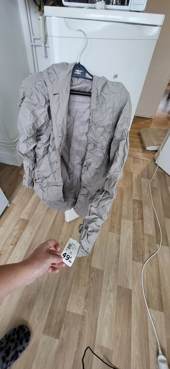 Veste à capuche