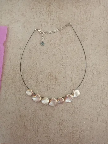 Collier ras de cou doré original