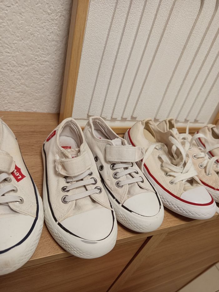 Lot de tennis pointure 29 marque Levis et Converse - photo numéro 4