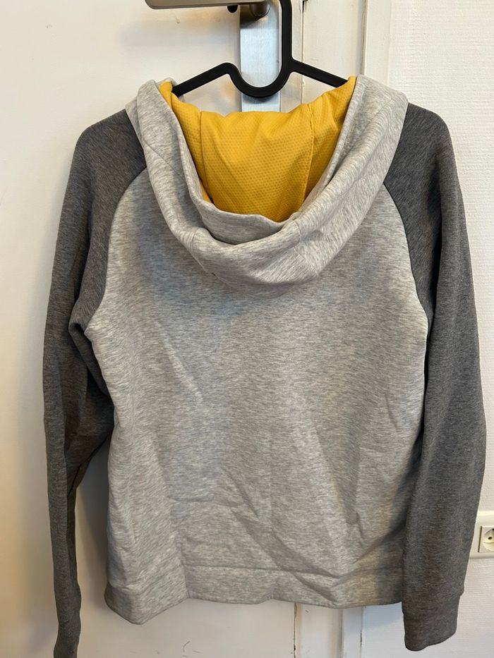 Sweat-shirt zippé - photo numéro 2