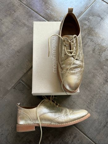 Derbies Mellow Yellow