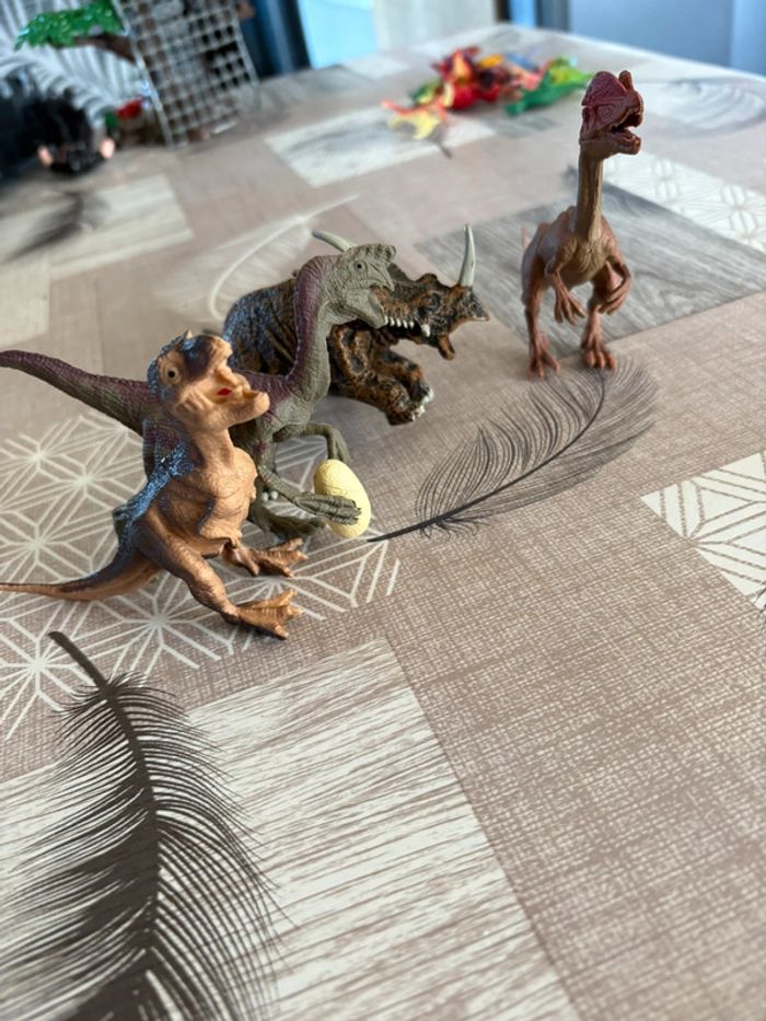 Lot de 4 jouet dinosaures - photo numéro 3