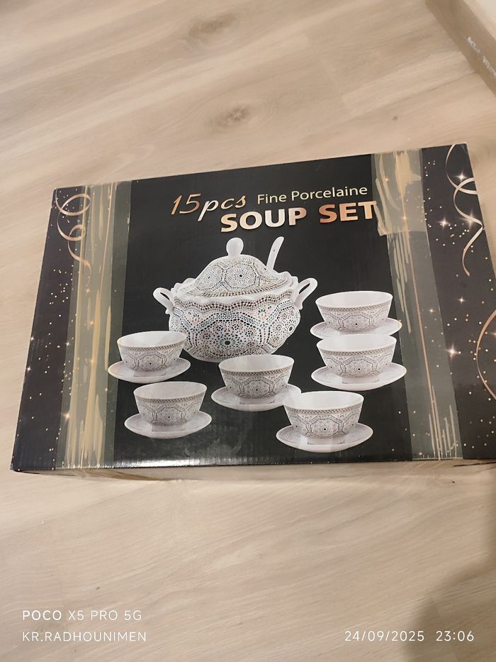 15 pièces avec le gros casserole de soupe avec 6 enfants tout neuf