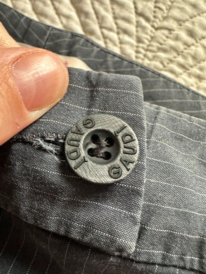 Short marque gaudi taille 40 - photo numéro 4
