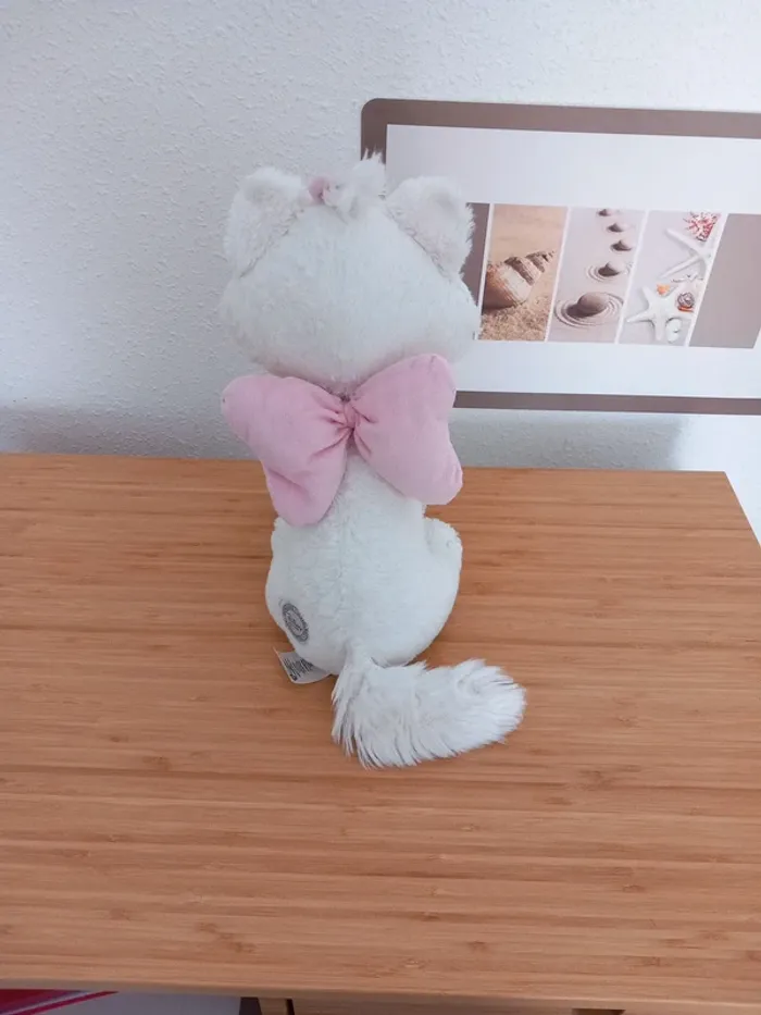 Peluche Marie 35cm Disney store - photo numéro 5