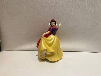 Figurine blanche neige