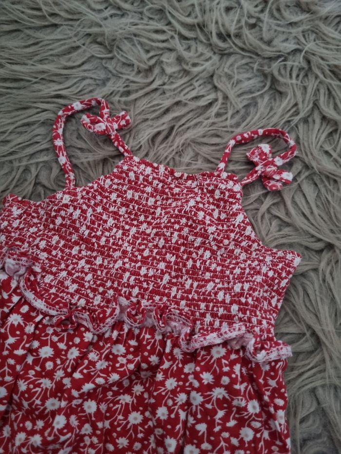 Robe rouge fleuris à bretelles 24mois - photo numéro 4