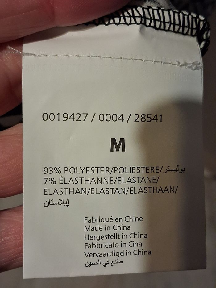 Haut élégant épaules dénudées - photo numéro 7