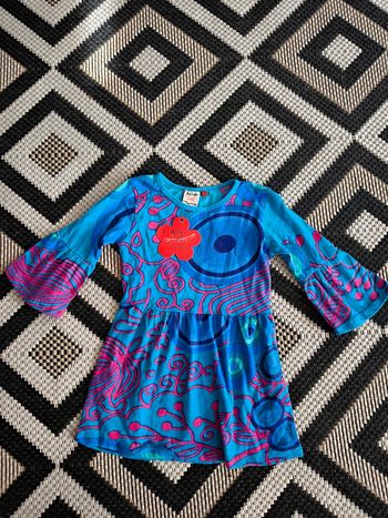 Robe original 5-6 ans neuve