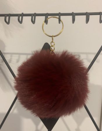 Porte-clés ou bijoux de sacs pompons en fausse fourrure