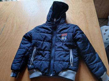 Blouson olympique lyonnais 7/8 ans