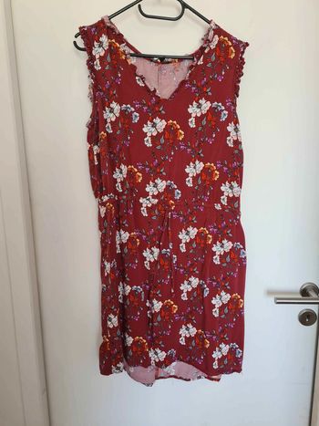 Robe fleurie taille 42 44
