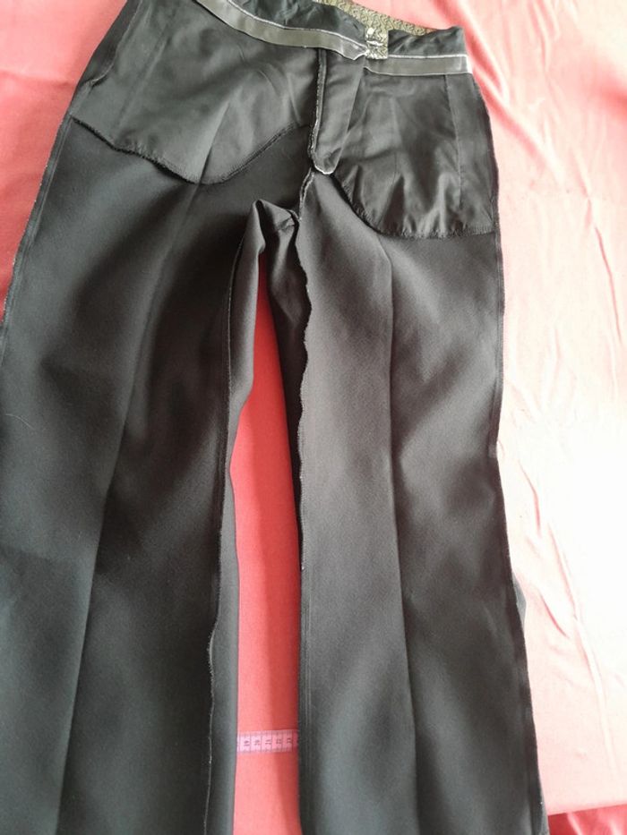 Très beau pantalon de fete please - photo numéro 16