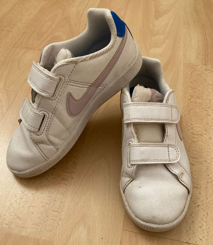 Basket à scratch Nike Court Royale fille
