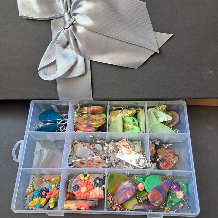 Lot de boucles d'oreilles pendante avec pendentif assortie multicolore - photo numéro 2