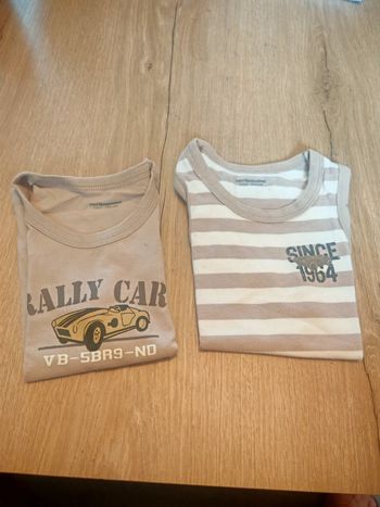 Lot t-shirts sans manches 4 ans
