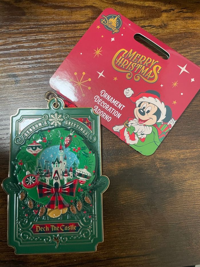 Décoration château Disney en métal Noël - photo numéro 3