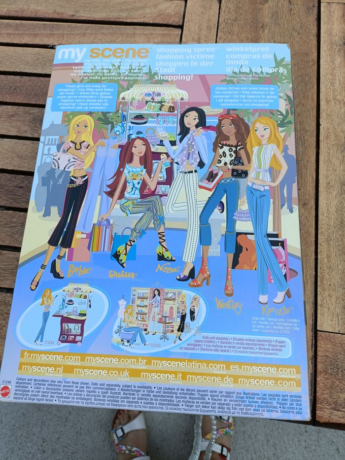 POUPEE BARBIE NOLEE NEUVE - photo numéro 3